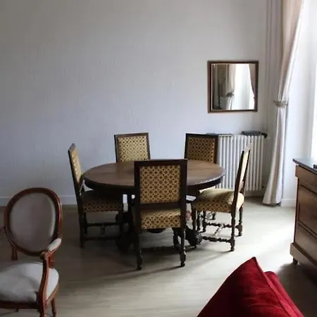 Bourgeois Exceptionnel Au Centre Apartamento *