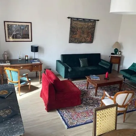 Bourgeois Exceptionnel Au Centre * מנוסק
