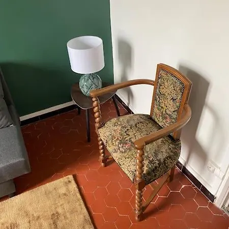 Bourgeois Exceptionnel Au Centre דירה *